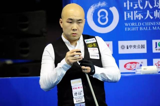 足球训练内 足球训练内