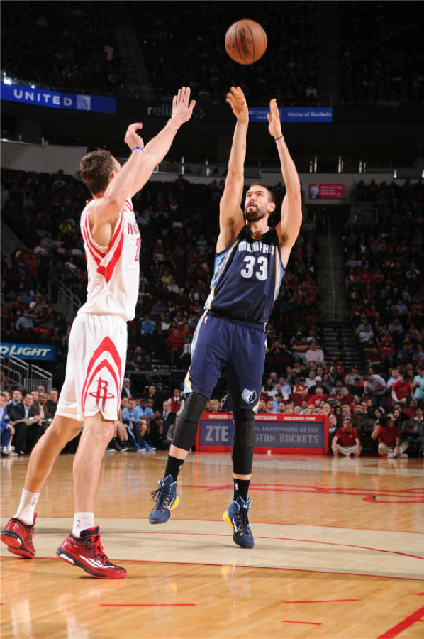 阿隆索的执 阿隆索的执